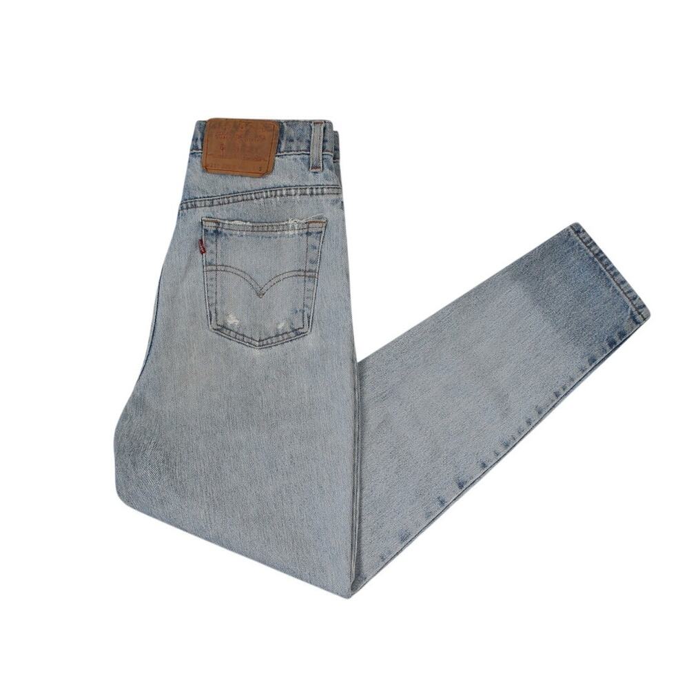 Vintage 90s Levi’s 521 Light-Wash Jeans